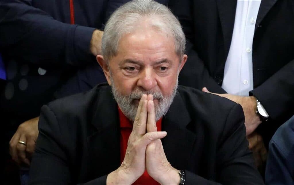 Lula desafía la condena de Moro y lanza su candidatura para 2018
