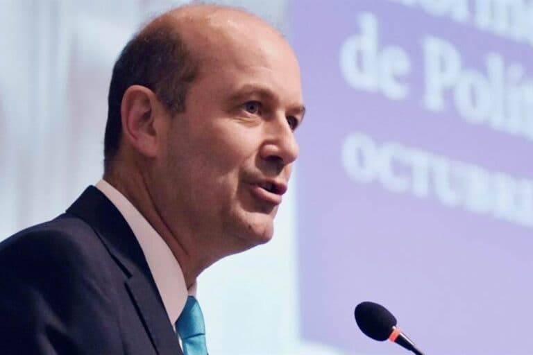 El Banco Central redujo la tasa de referencia a 28%