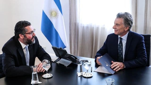 Argentina y Brasil analizan bajar los aranceles de productos extra Mercosur