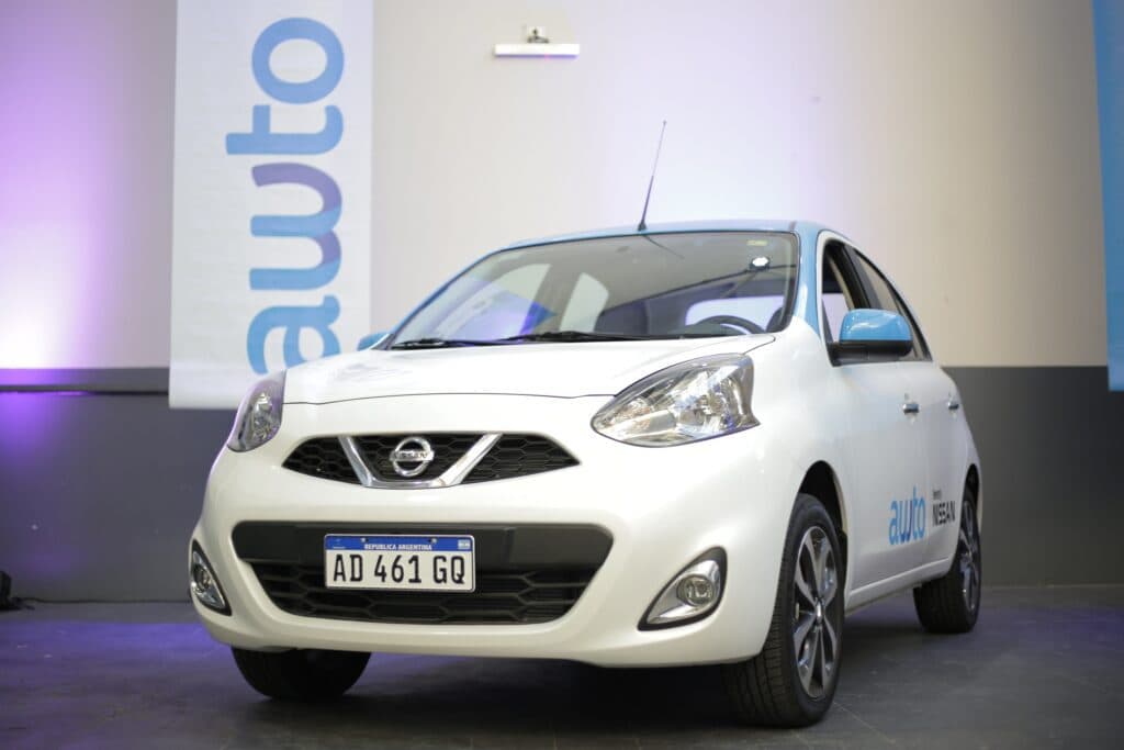 Cuándo llega a Córdoba Awto, el carsharing que se lanzó con Nissan