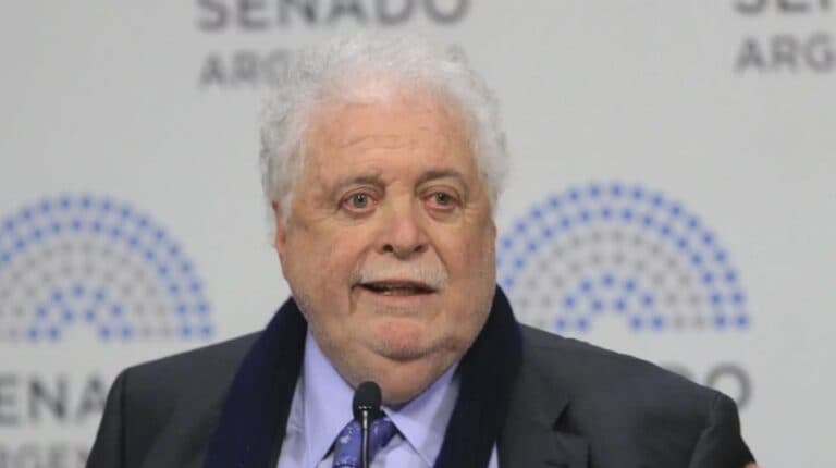 El Gobierno da marcha atrás con la idea de controlar las clínicas privadas