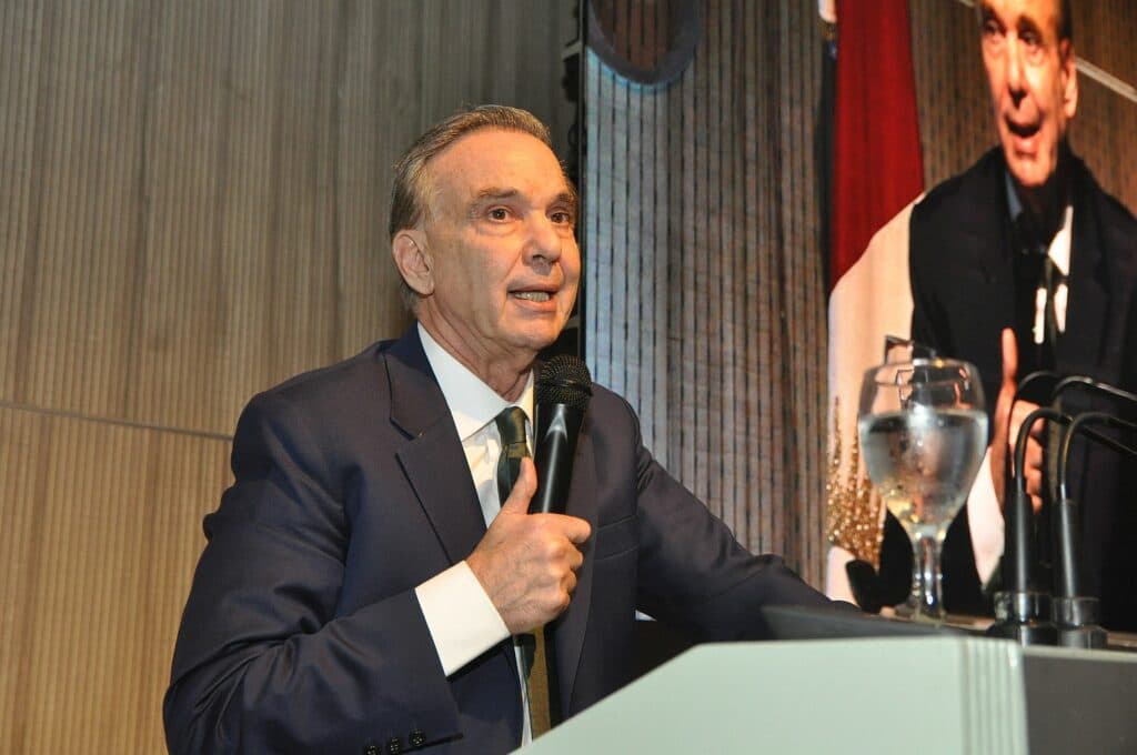 Pichetto en la Bolsa: «queremos más emprendedores y menos espíritu cartonero»