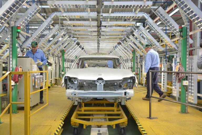 ¿Qué hace falta para que Alaskan, la pick up de Renault, vea la luz?