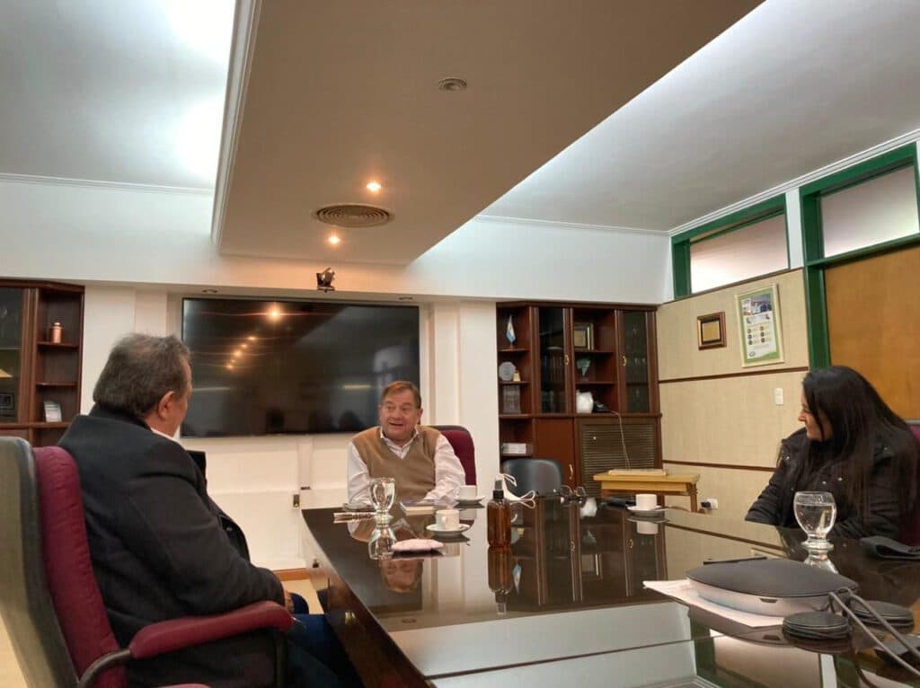 Manfrey apuesta a un mega tambo para rescatar productores