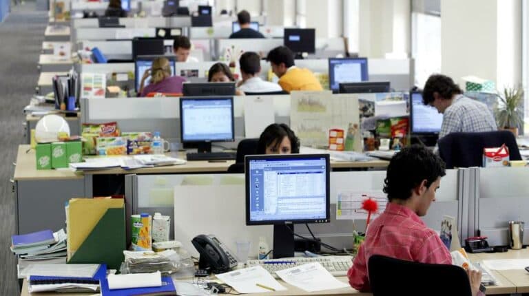 La exportaciones de servicios comenzarán a pagar retenciones del 12% a partir de enero