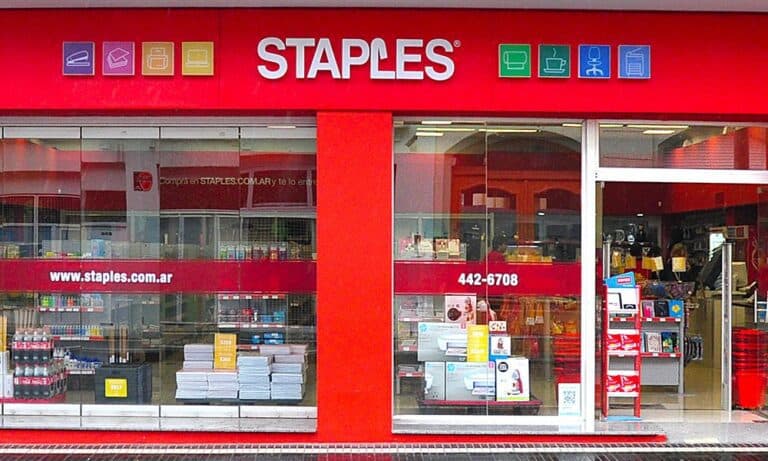 Staples invierte $ 25 millones para expandirse (abre sucursal en Córdoba)