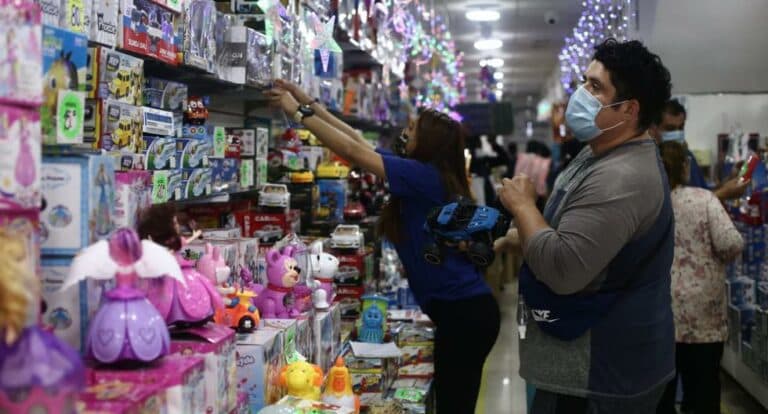 Las ventas navideñas aumentaron 11% y casi alcanzan los niveles prepandemia