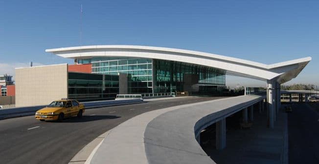 Provincia propone al aeropuerto Taravella como un corredor seguro