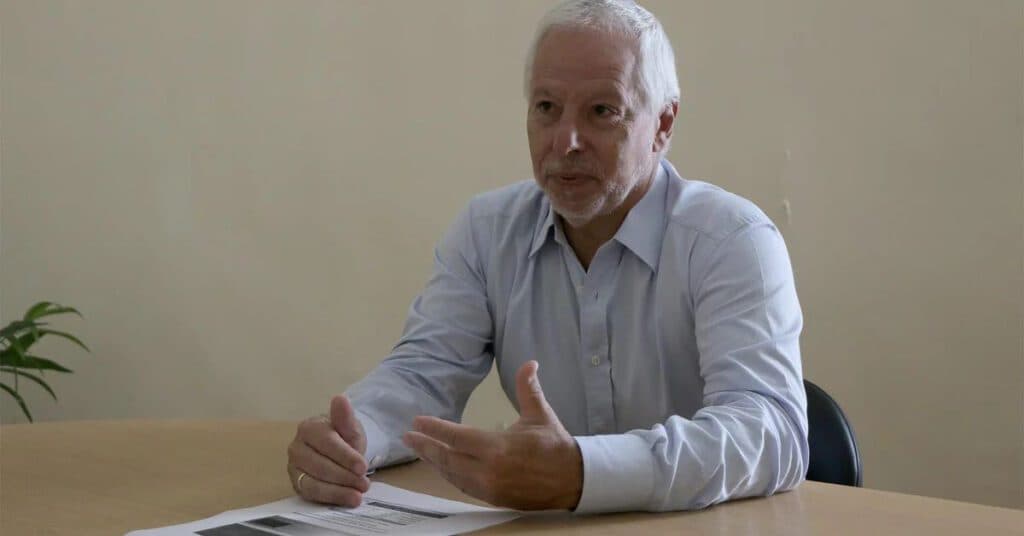 ´El gobierno no puede enfrentar esta crisis haciendo más de lo mismo´