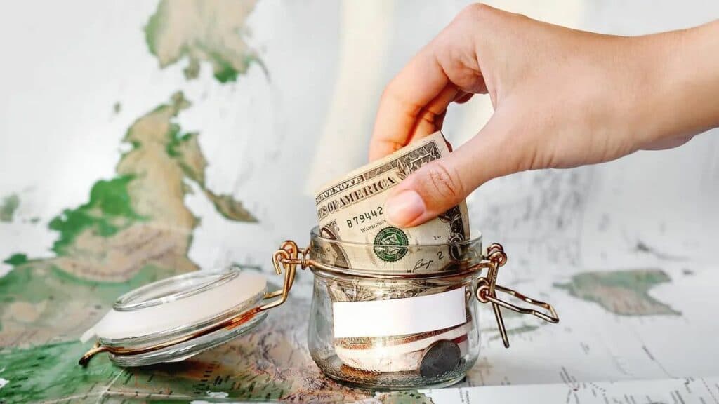 Nuevo cepo: en qué valores queda el dólar solidario y el dólar turismo desde hoy