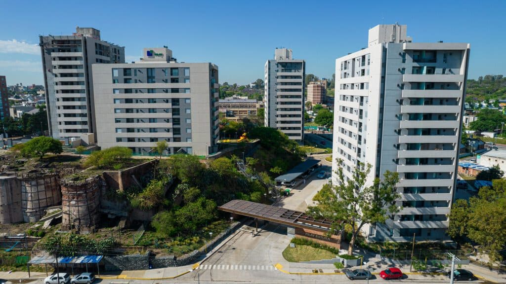 Urbanizaciones 2022: Pilay avanza fuerte en el desarrollo de un complejo con 9 torres
