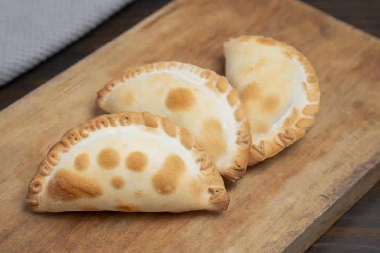 Lo de Jacinto suma a su carta empanadas sabor Fernet con Cola y un nuevo modelo de franquicias