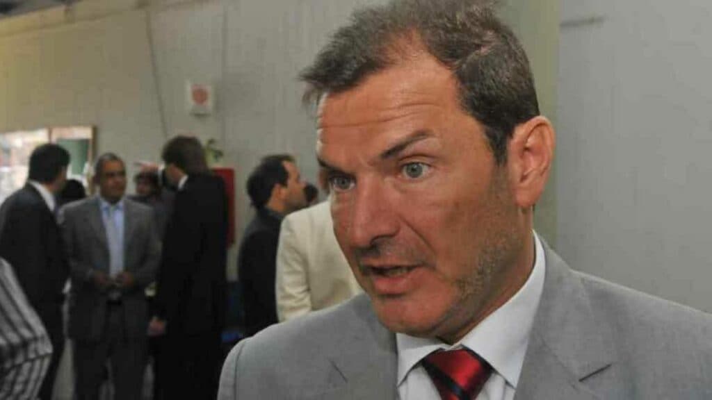 Bee Sellares