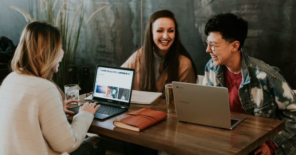 Tendencias de empleo: qué buscan los jóvenes en un trabajo