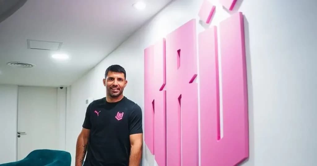KRÜ Esports, el club del Kun, lanzó su programa de membresías
