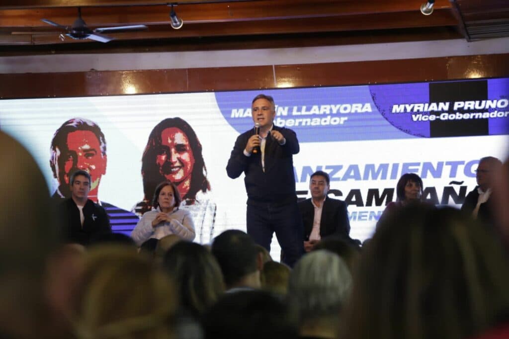 Llaryora