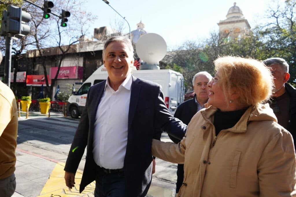 Llaryora se impuso como gobernador de Córdoba (y jubiló a Schiaretti)