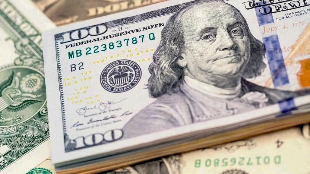 Escenario cambiario: se abre una ventana de inversión en bonos y acciones