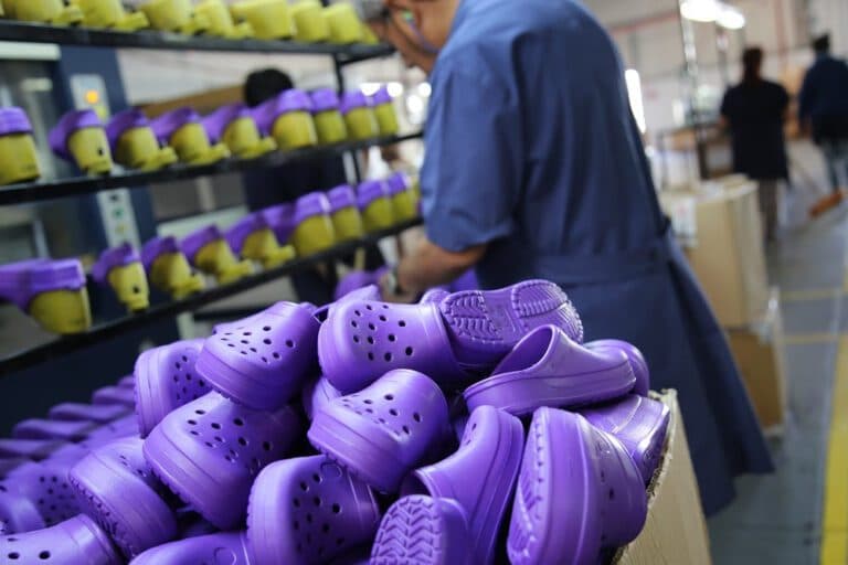 Crocs ampliará su producción en el país