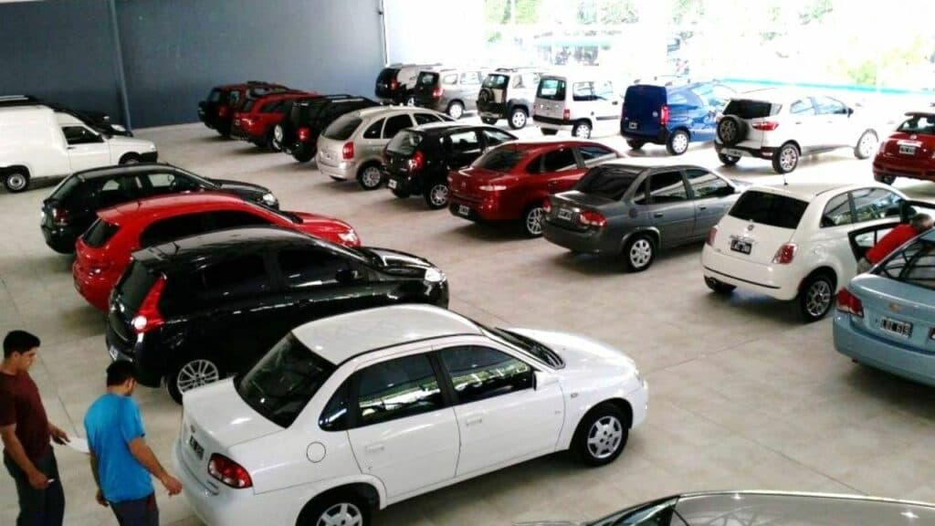 Autos: las ventas cayeron en abril un 5,9% interanual pero el sector se entusiasme con la recuperación