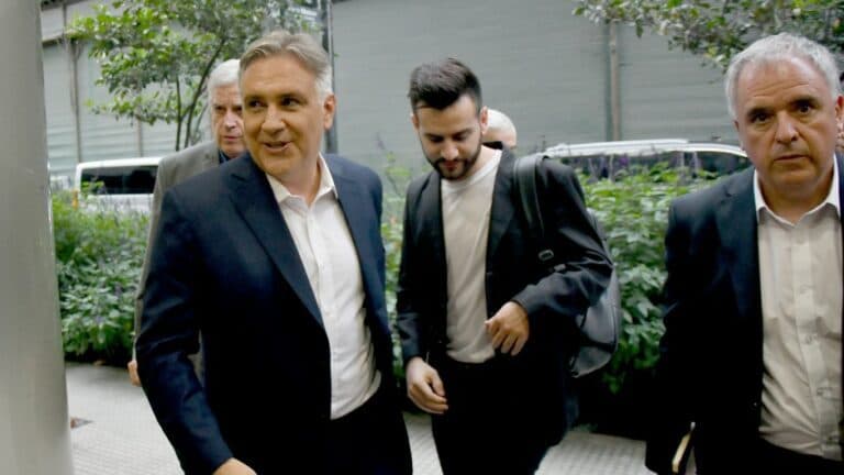 Política a Punto: el transporte y el incentivo docente ponen a Llaryora en el ojo de la tormenta
