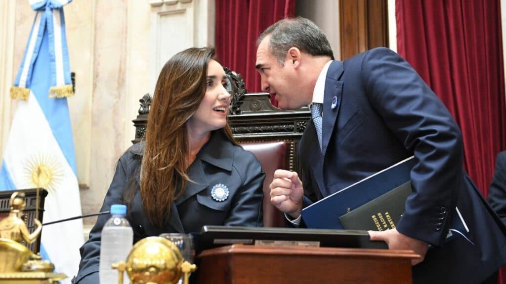 Desempató Villarruel y el Senado aprobó en general la Ley Bases