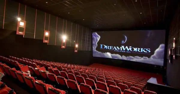 Cinemacenter concreta desembarco en Córdoba capital: 5 salas con 200 butacas cada una