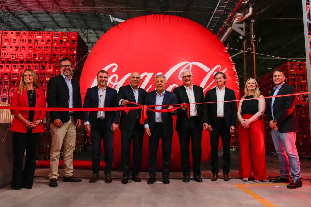Coca-Cola Andina invierte US$ 40 millones en su nueva línea de envases retornables en Mendoza