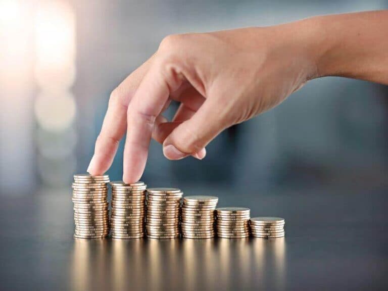 De déficit a superávit: cómo Argentina revirtió su situación fiscal en 2024 y qué sigue para 2025