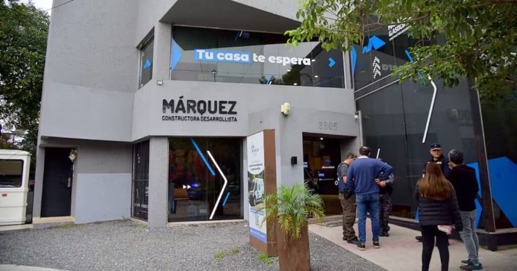 Proponen una ley para blindar a los compradores de inmuebles ante estafas y demoras