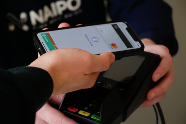 Wibond lanza una solución fintech llave en mano para empresas que buscan escalar