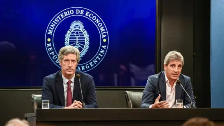 Círculo rojo tensionado: banca rumbo económico, pero preocupa el creciente ruido político