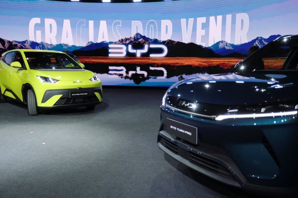 Oportunidades, desafíos y apuntes por la reconfiguración de la industria automotriz global