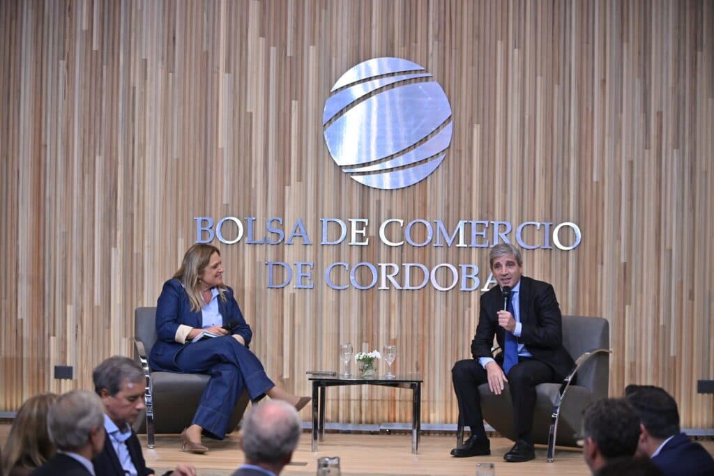 Caputo en Córdoba: «el lunes habrá cambios en el Gabinete, pero no en Economía»