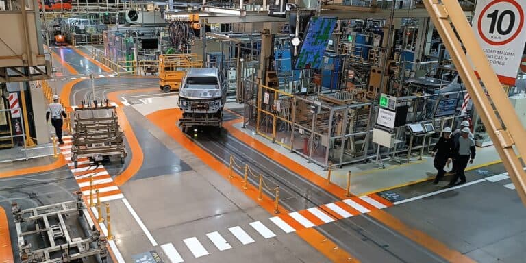 Argentina quedó última en inversión extranjera en la región: qué factores frenan la llegada de capitales