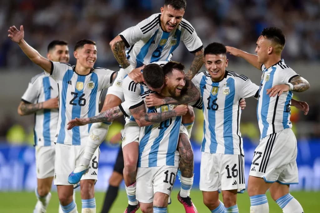 Ni una copa alcanza: el Mundial no cambia lo que los argentinos piensan de Milei