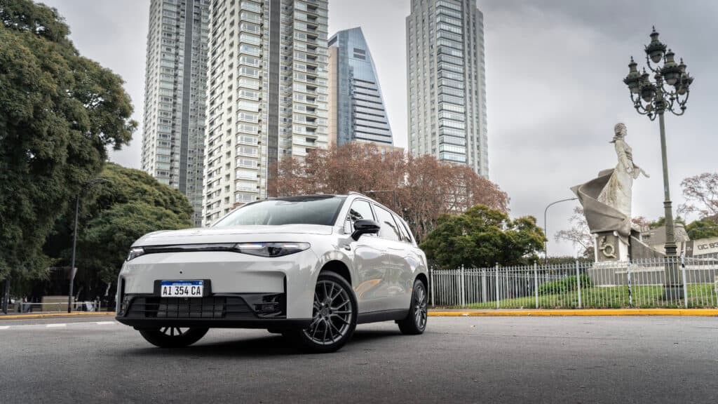 Leapmotor desembarca en Argentina de la mano de Stellantis y ofrecerá dos SUV electrificados