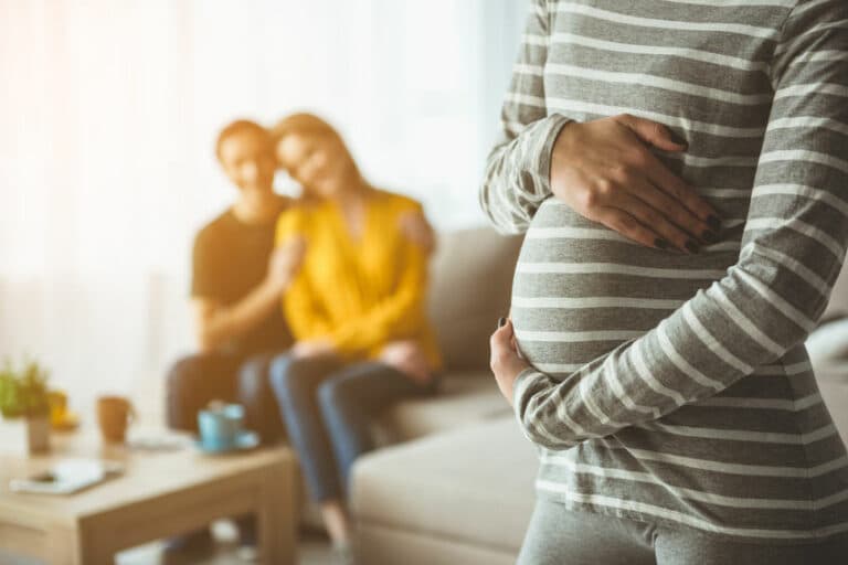 Gestación subrogada: En qué consiste el procedimiento que el Papa desea prohibir