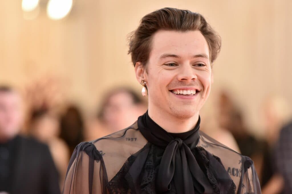 En el cumpleaños 30 de Harry Styles, sus 30 mejores looks