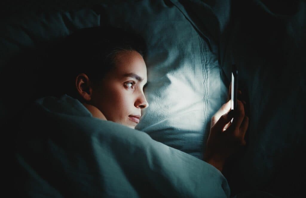 Procrastinación del sueño: Qué es y cómo hacerle frente