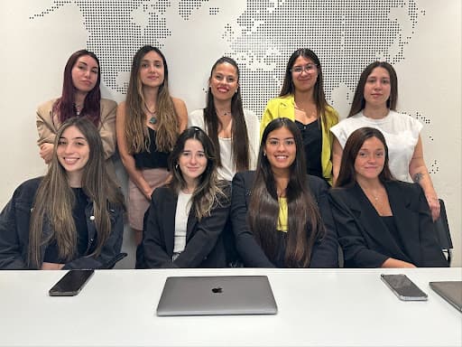 Elegida para regalar y para trabajar. Cómo funciona Golden Pack, la empresa cordobesa con gran impronta femenina
