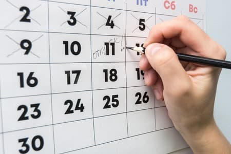 Mes a mes, calendario de feriados 2025