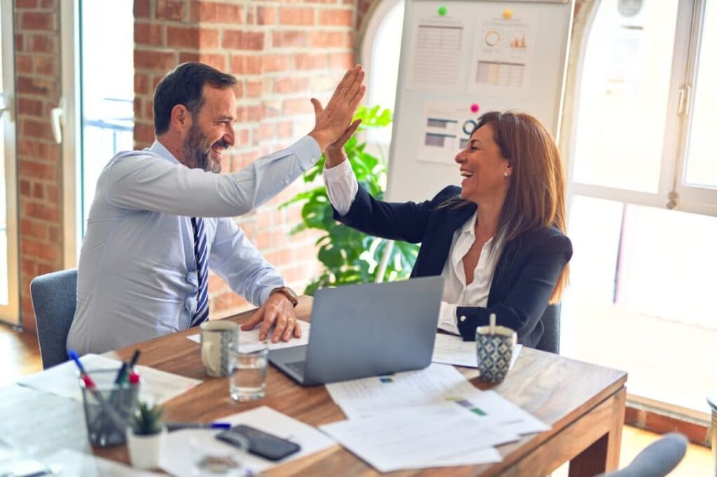 Mercado laboral en 2025: cuáles son las principales tendencias según la agenda DEI