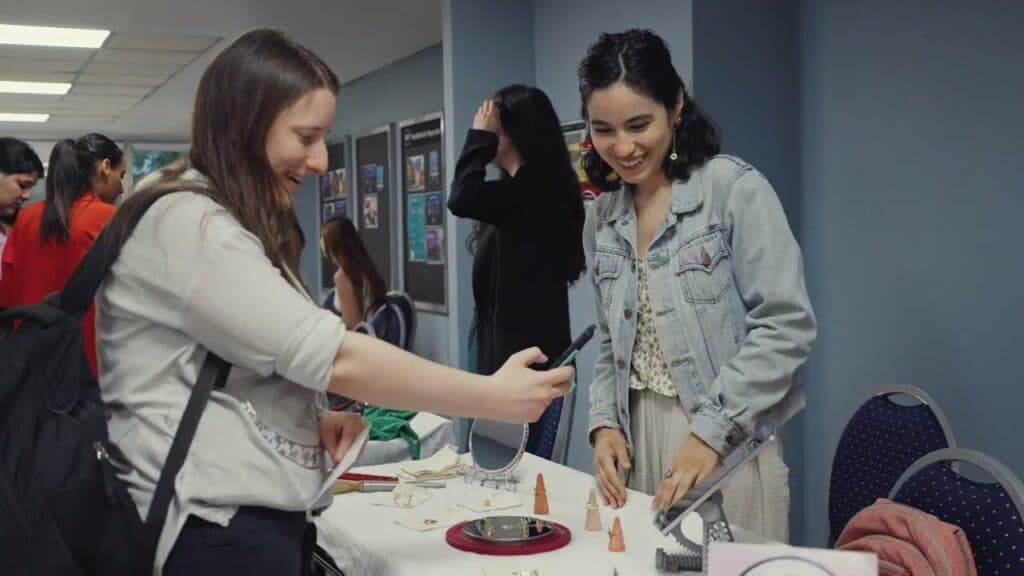 Mujeres Emprendedoras 2025: cómo transformar una idea en un proyecto real