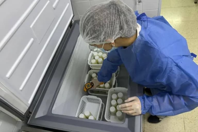 Donar leche materna en Córdoba: el acto solidario que puede alimentar a bebés prematuros