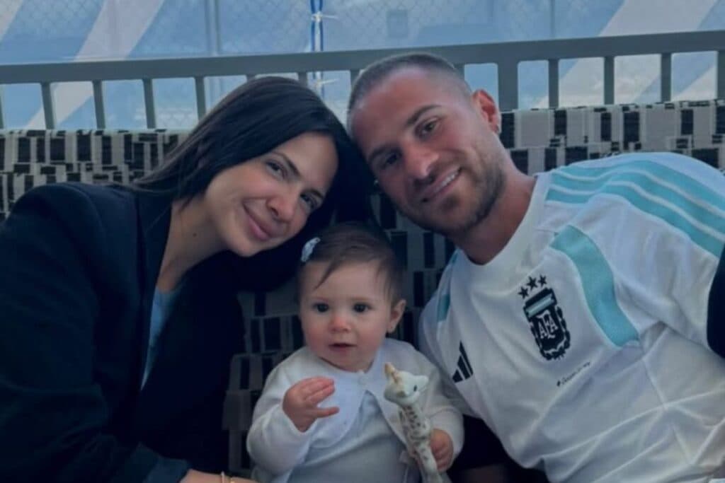 El tierno reencuentro de Ailén Cova y Alaia con Alexis Mac Allister en pleno Mundial 2026: “Al fin”