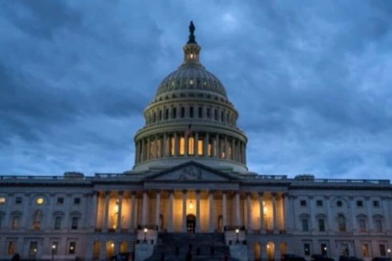 Acuerdo de mínimos para reabrir la Administración de Estados Unidos
