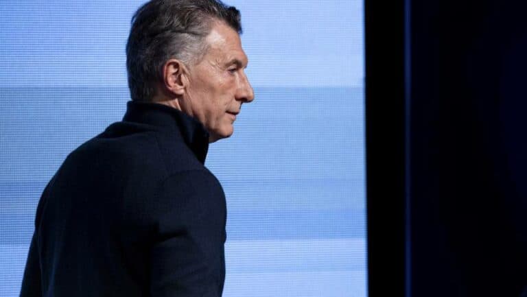El Gobierno convocó a sus funcionarios a una reunión del gabinete ampliado