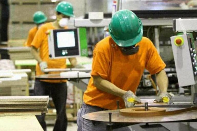 La industria pyme creció 47% anual en mayo y 11,1% respecto a abril
