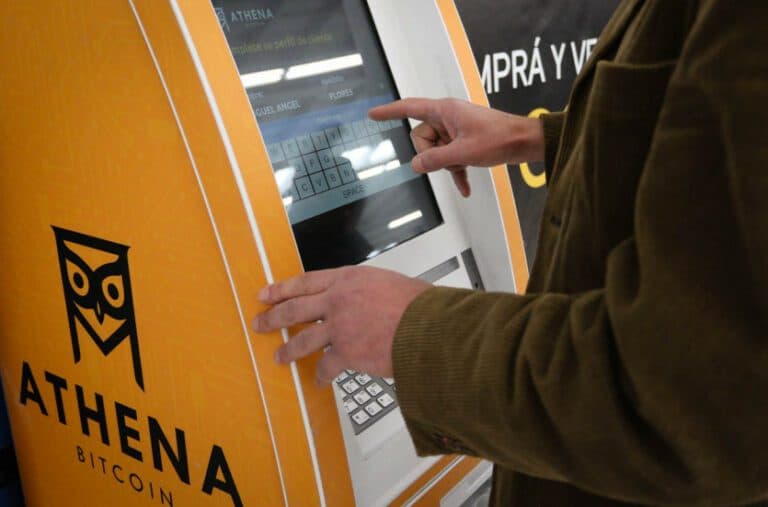Dónde funciona el cajero para comprar y vender cripto con pesos en Córdoba